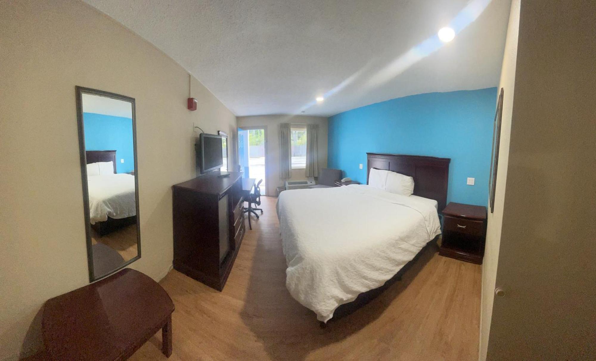 Super 7 Hotel Lafayette Bagian luar foto